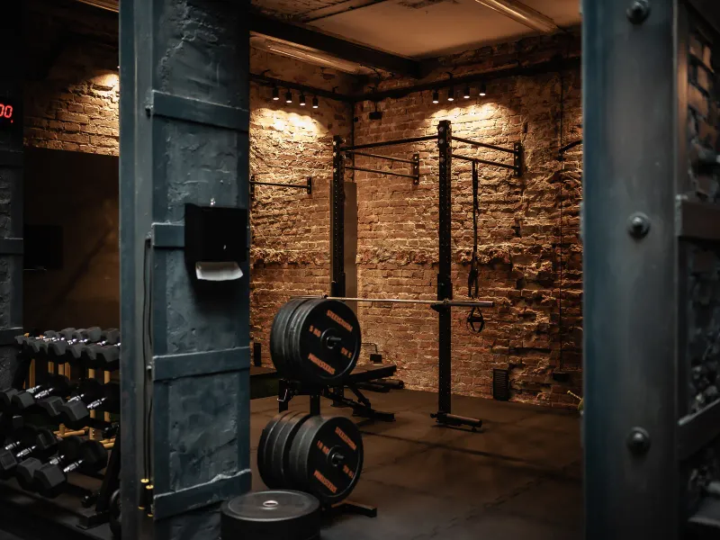 Sprzęt treningowy w studiu Bany Gym